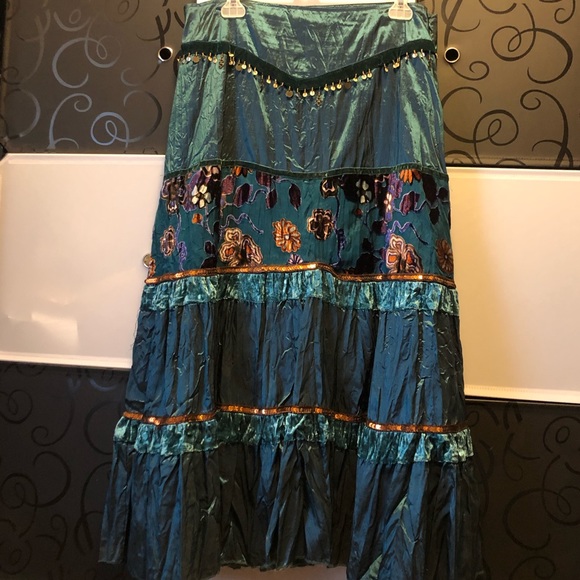 Beautiful Bohemian skirt - Picture 1 of 6